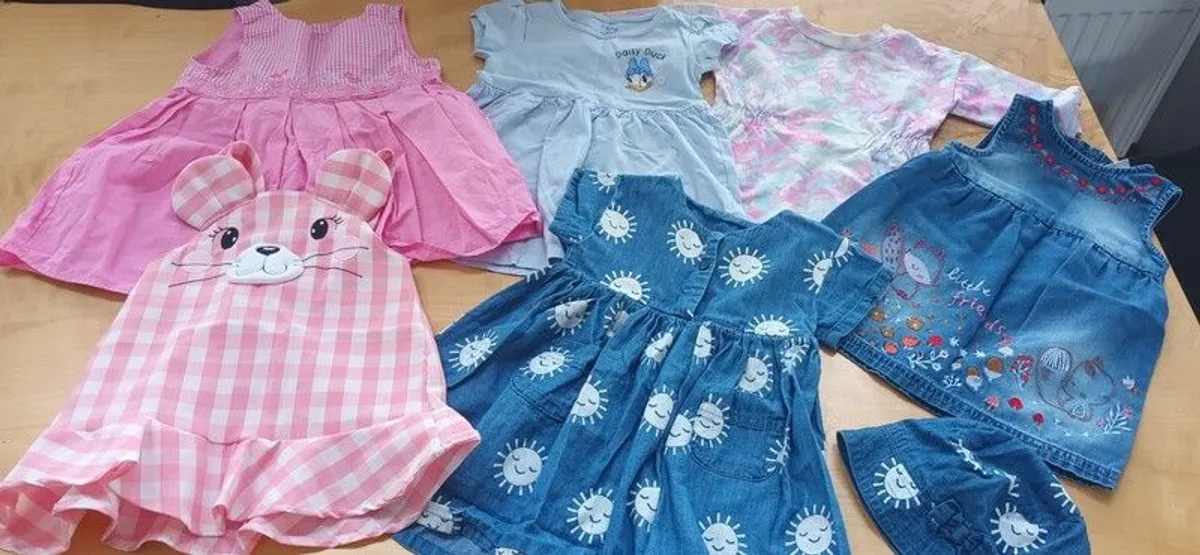 Baby girl clothes bundle 6-9 months - Image 3
