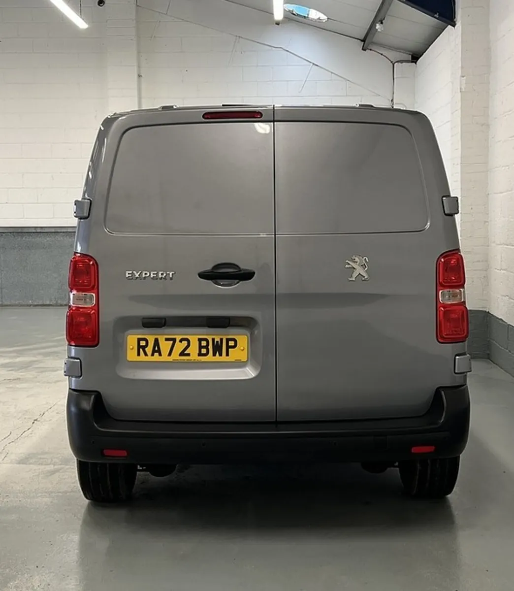 2023 Peugeot Expert Panel Van - Image 3