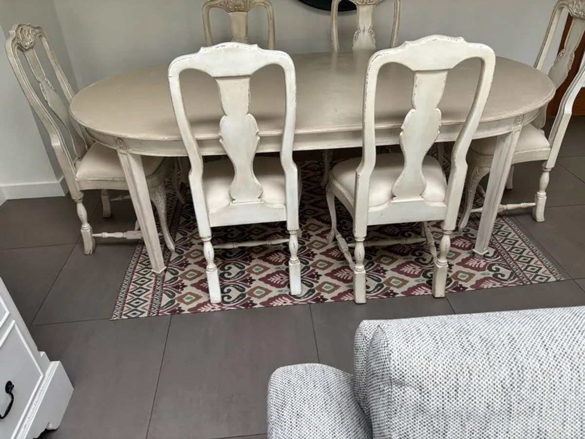 Dining room table & chairs - Image 3