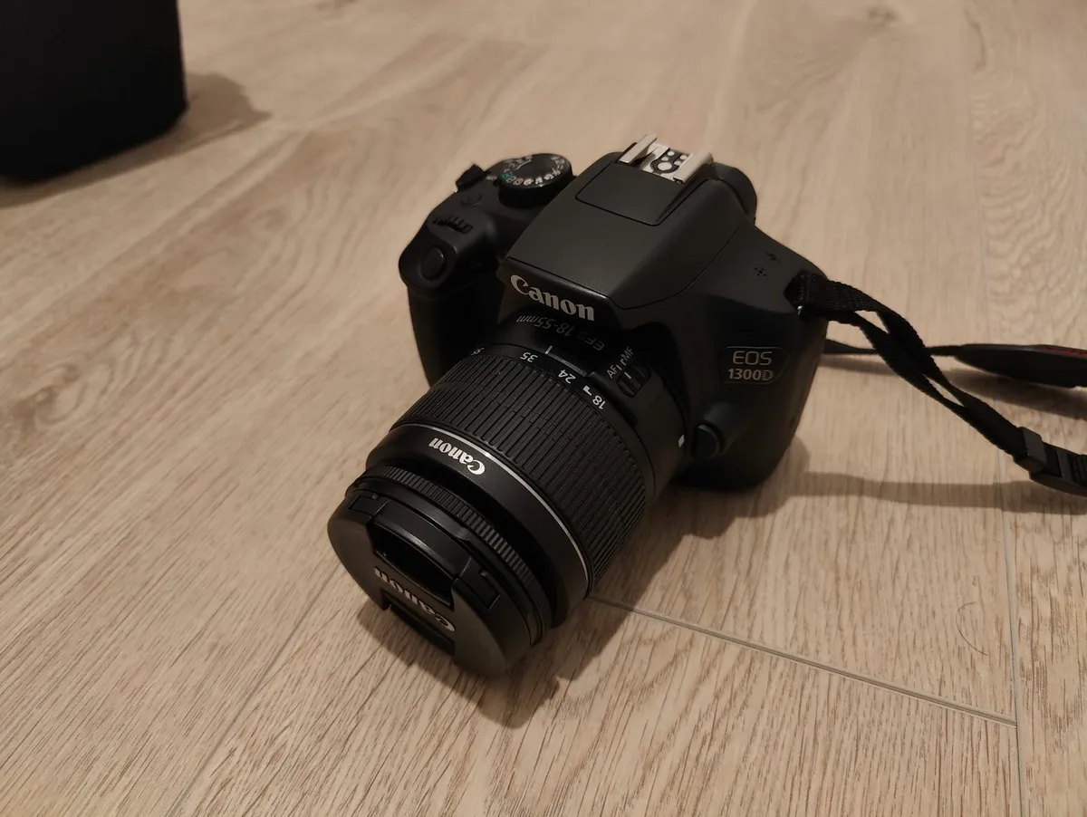 Canon EOS 1300d - Image 2