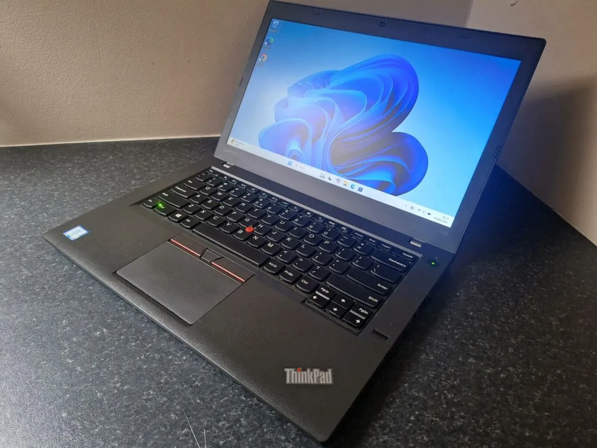 Lenovo Thinkpad T460 - Image 1