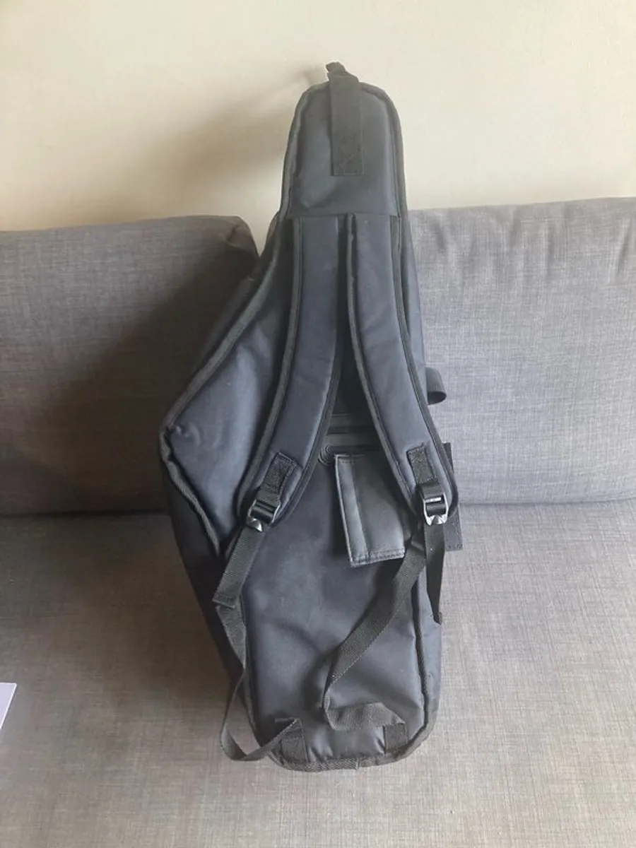 Saxophone mouthpieces & padded gigbag case - Image 4