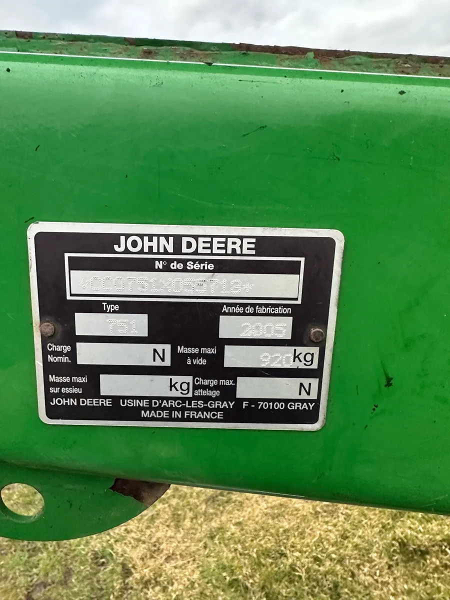 John Deere 751 loader - Image 1