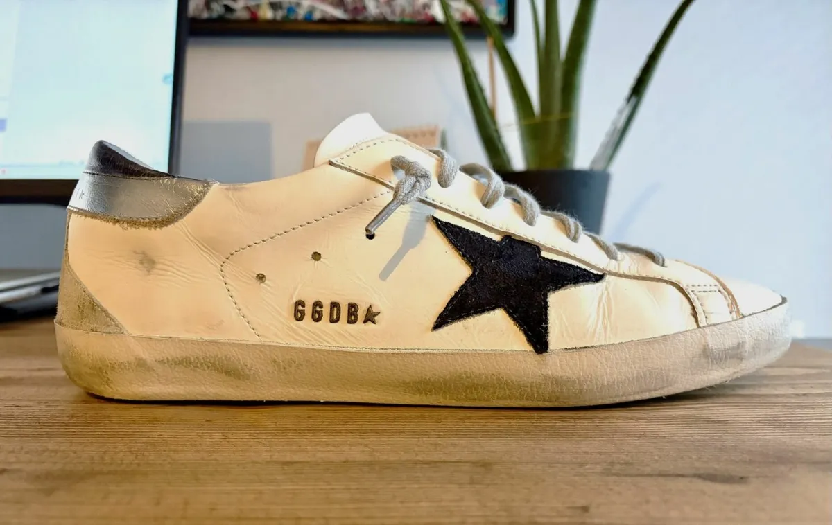 GOLDEN GOOSE SUPER STAR. SIZE UK 10/ EU 44 - Image 1