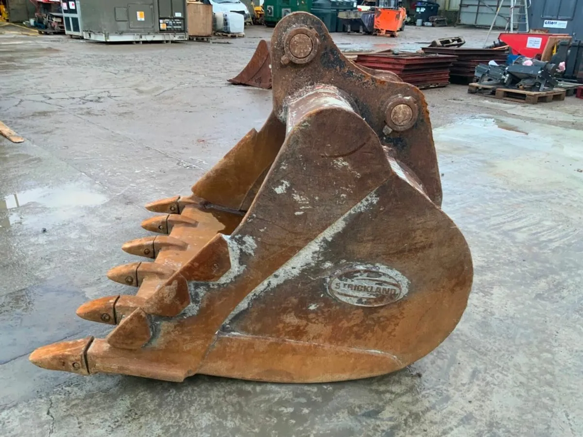 60" STRICKLAND BUCKET....80mm PINS....HL4. - Image 3
