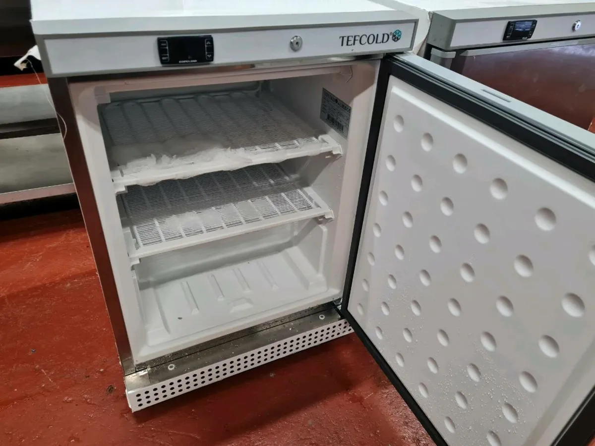Tefcold Undercounter Fridge and Freezer - Image 3