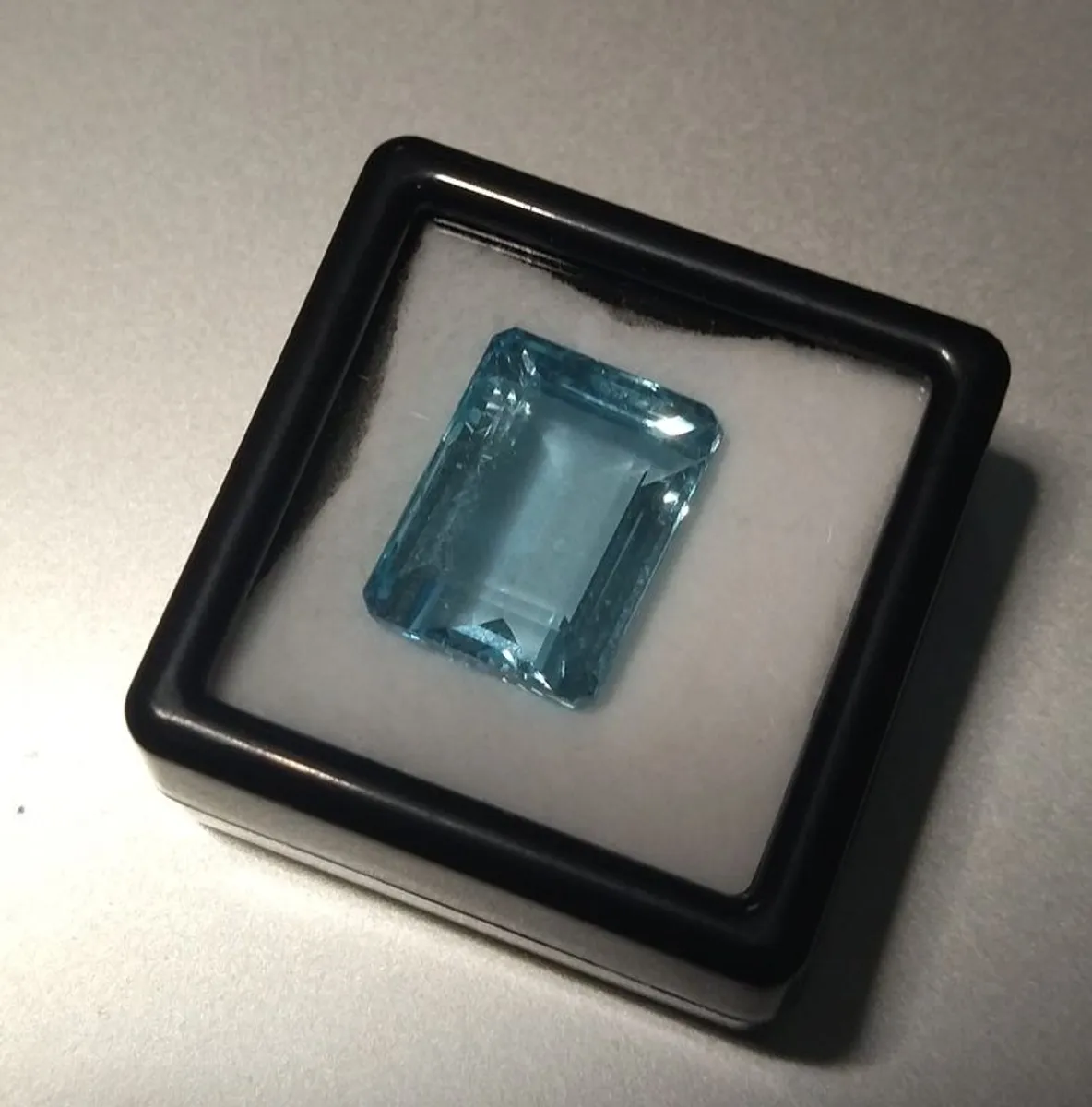 10.41ct, Natural step Cut Aquamarine, Gemstone, Certified - Image 1