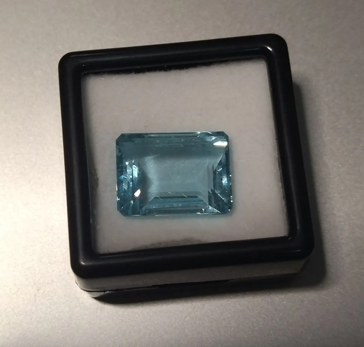 10.41ct, Natural step Cut Aquamarine, Gemstone, Certified - Image 2