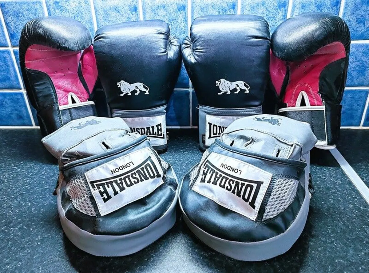 Boxing Gloves & Sparring Mitts - Image 1