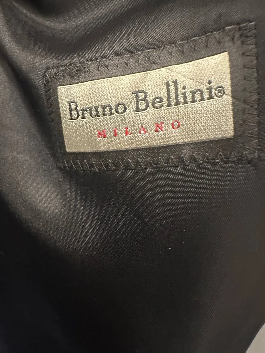 Men’s 2 piece Italian Suit - Image 2