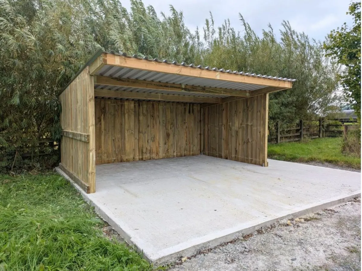 Horse Field Shelter - The Classic Field Shelter - Image 2