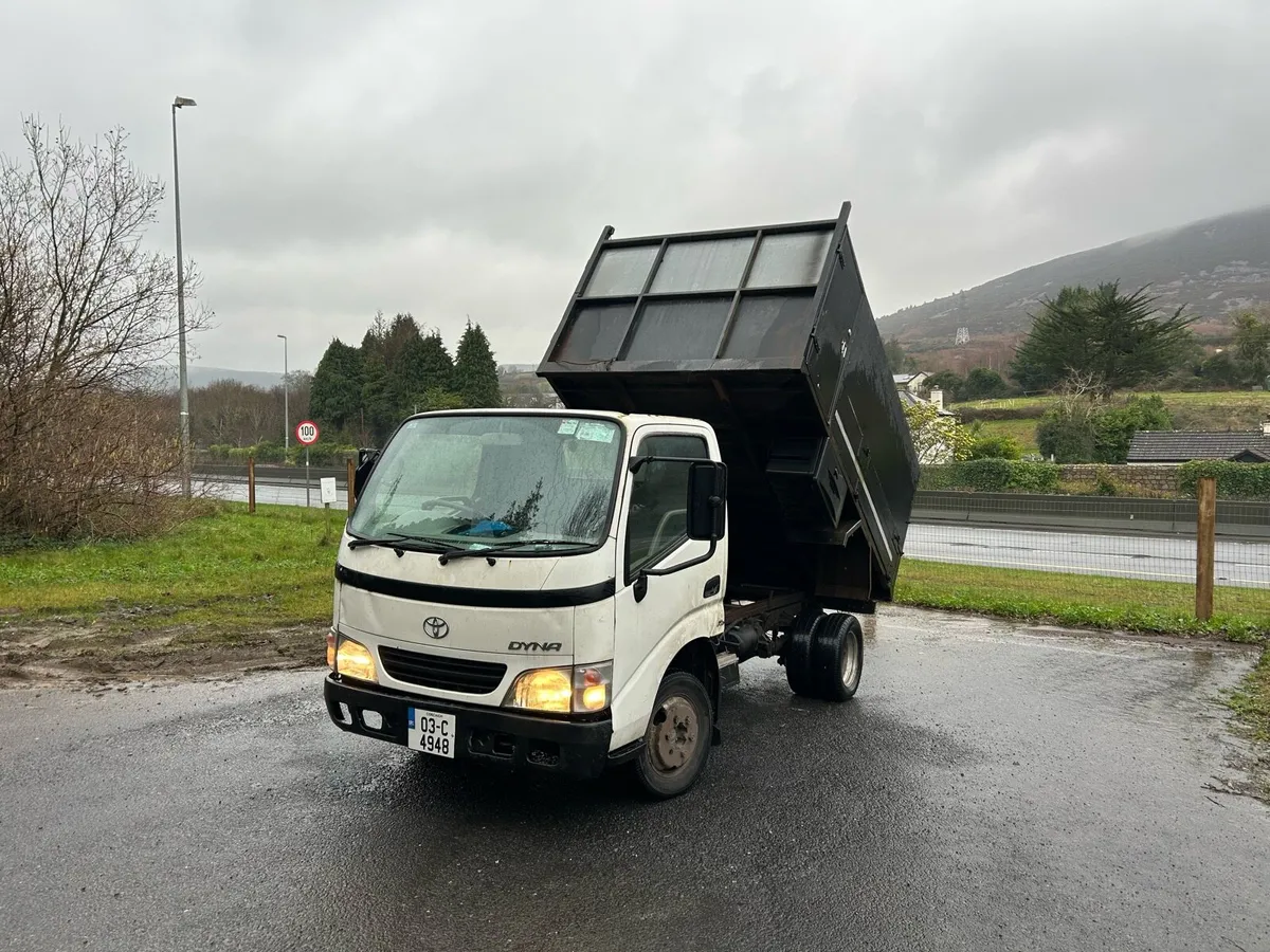 Toyota dyna tipper - Image 1