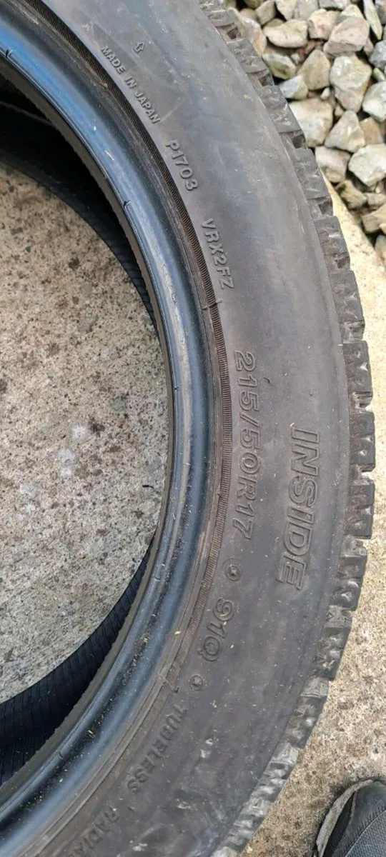 Bridgestone Blizzak VRX2 215/50/R17 - Image 3