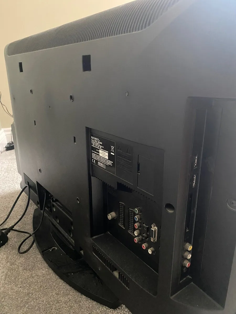 Sony 32” Tv - Image 2
