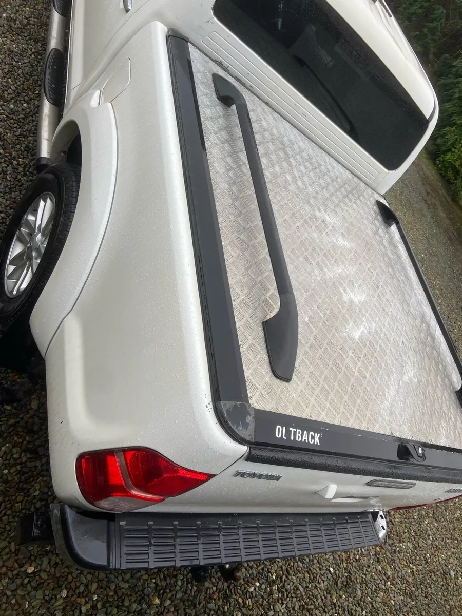 Hiluxi cover for sale - Image 2