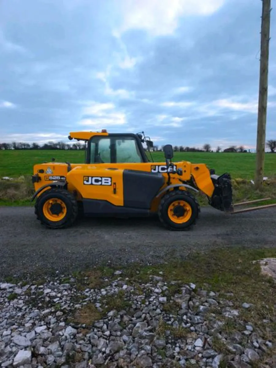 JCB 525-60 - Image 1