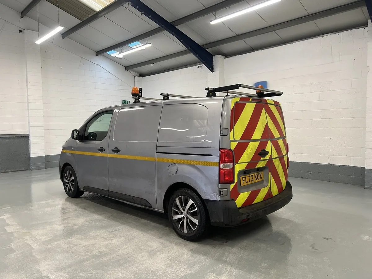 2022 Toyota ProAce Panel Van - Image 3