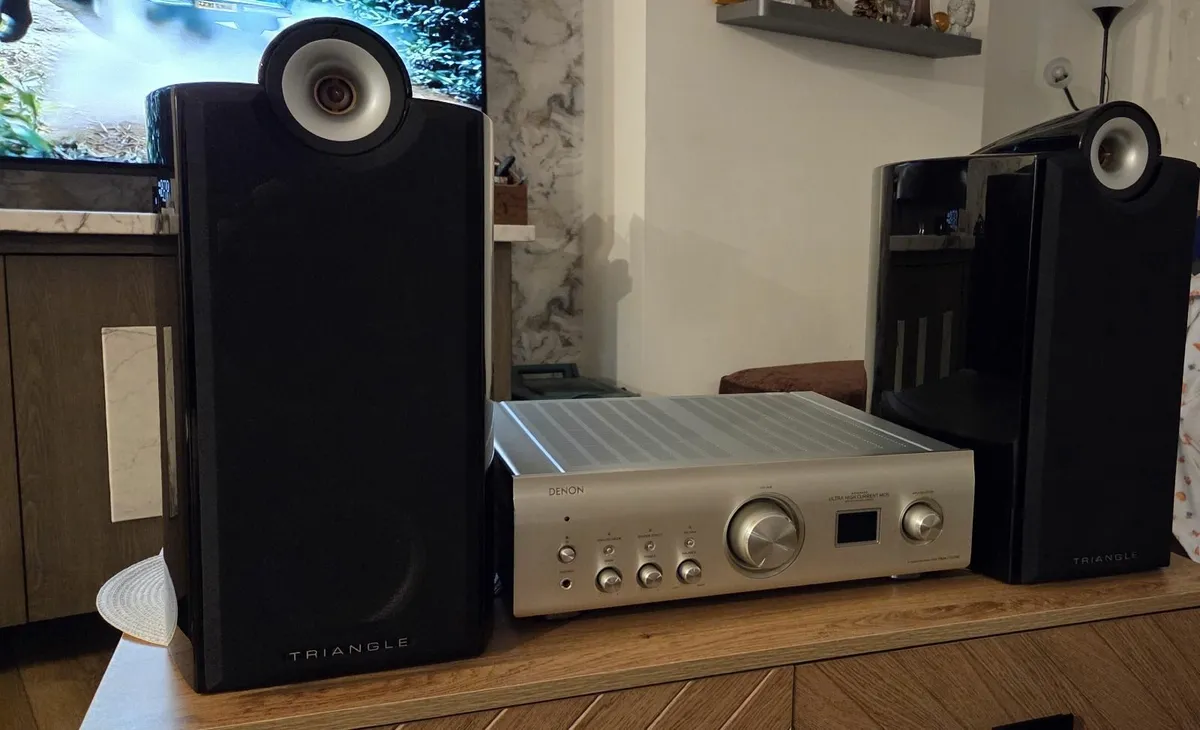 Triangle Theta Signature - Image 1