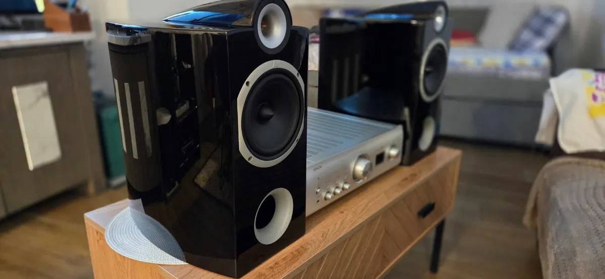 Triangle Theta Signature - Image 3