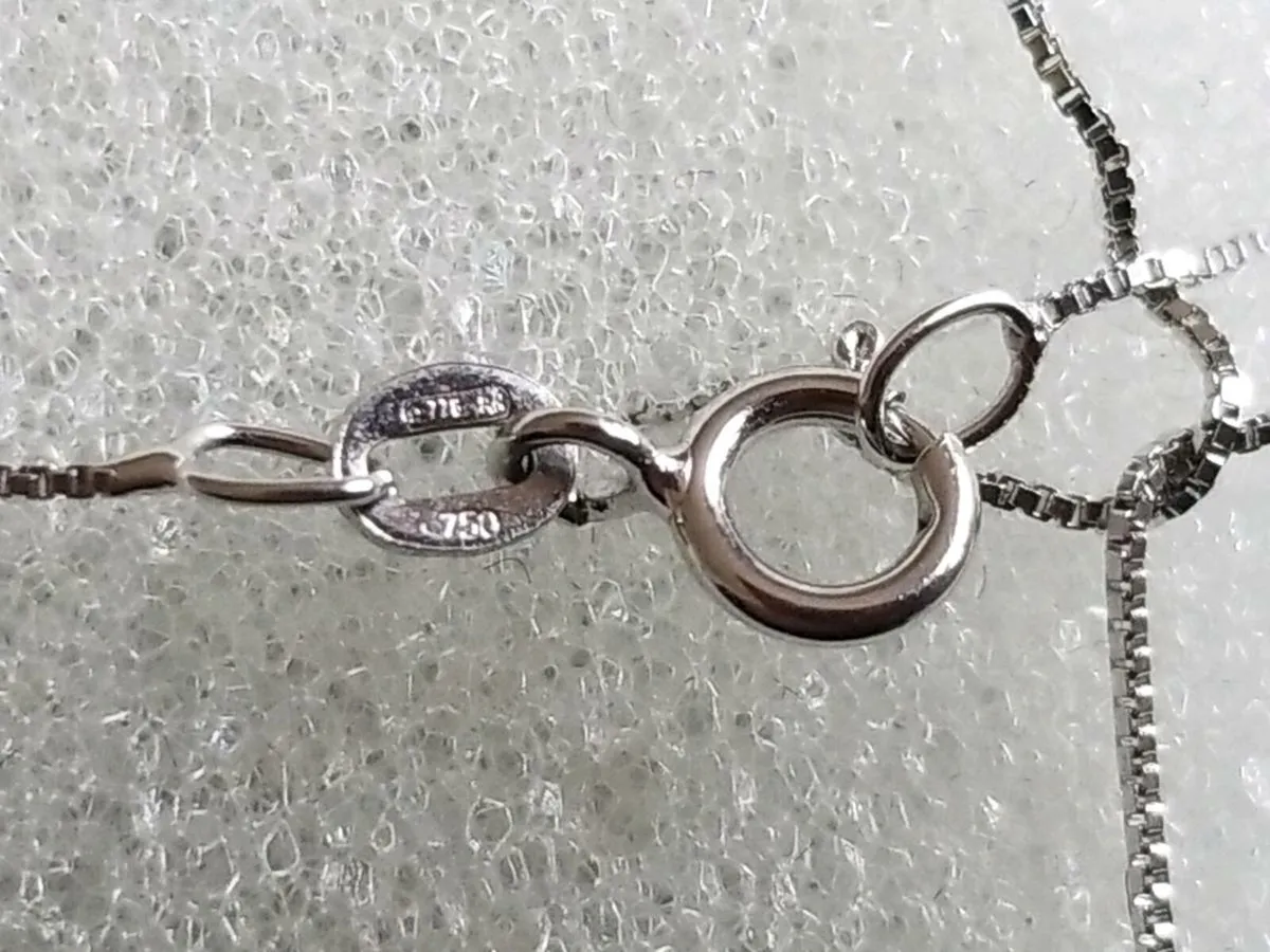 Silver chain and pendent stamped - Image 3