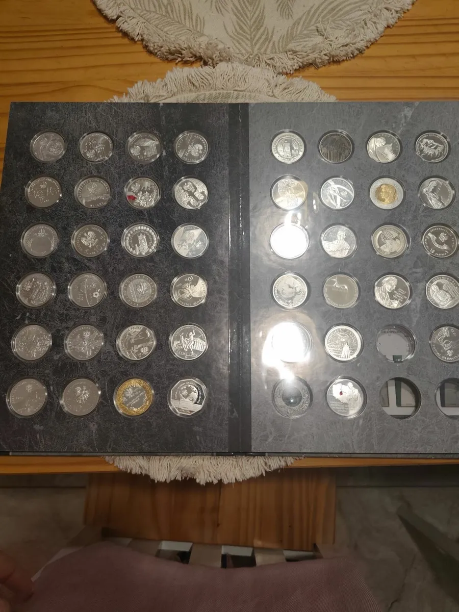 Silver coins - Image 1