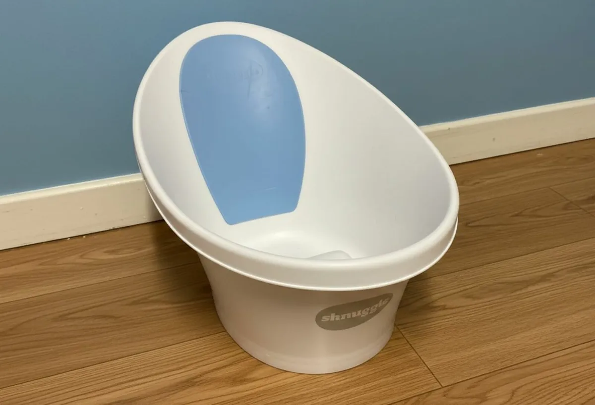 2 Baby Bathtubs, Excellent Condition - Image 2