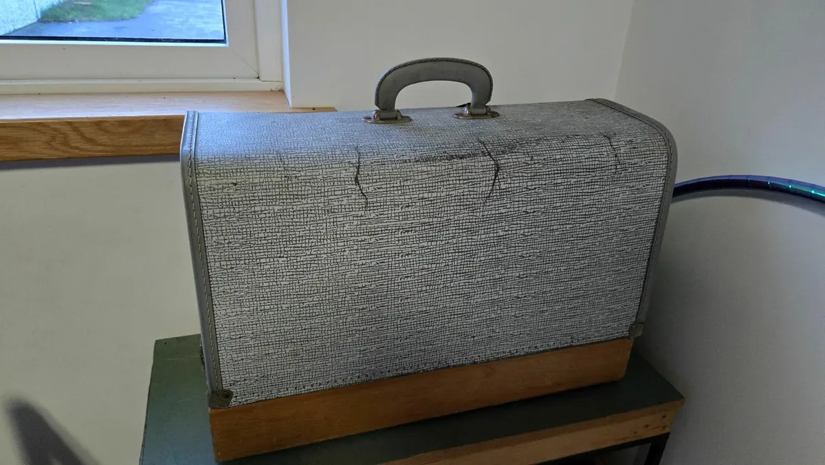 1953 201K Singer Sewing Machine - Image 4