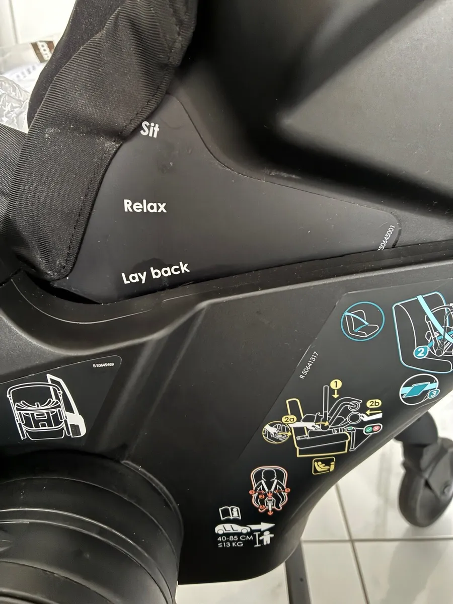 Doona X and Isofix base - Image 3