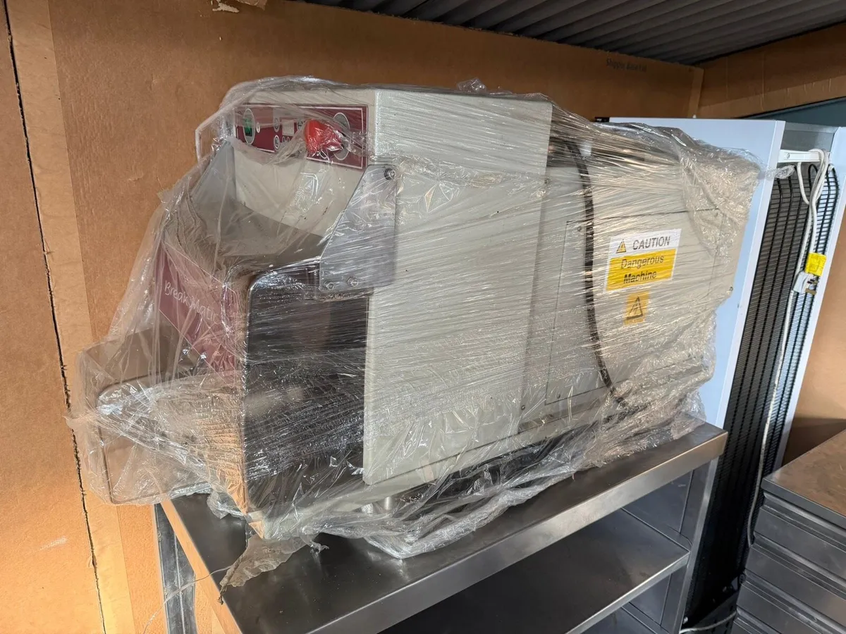 Dough cutting machine - Image 1