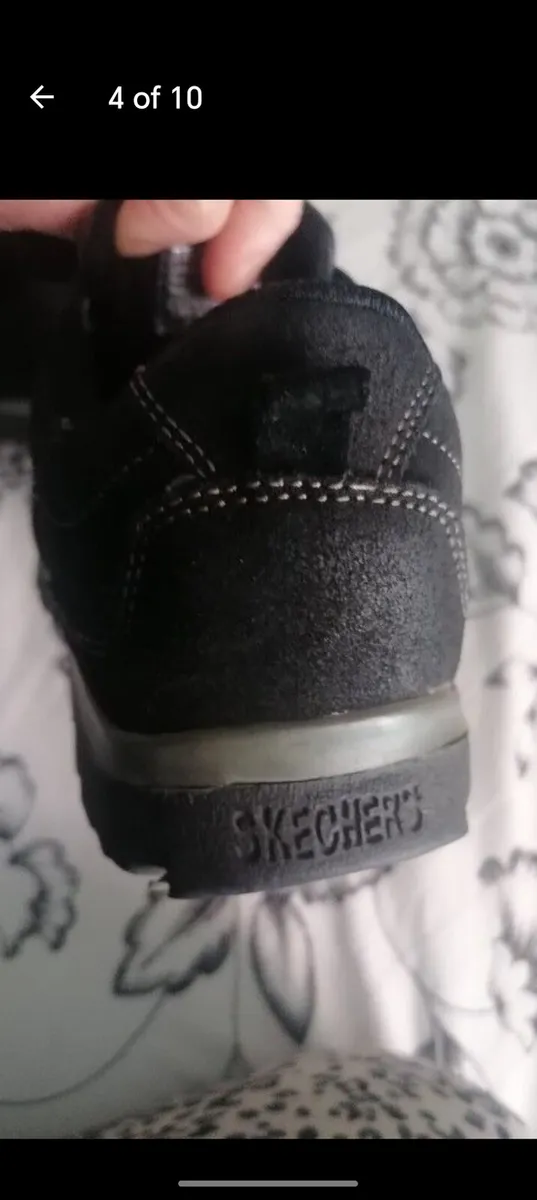 Beautiful Skechers shoes - Image 4