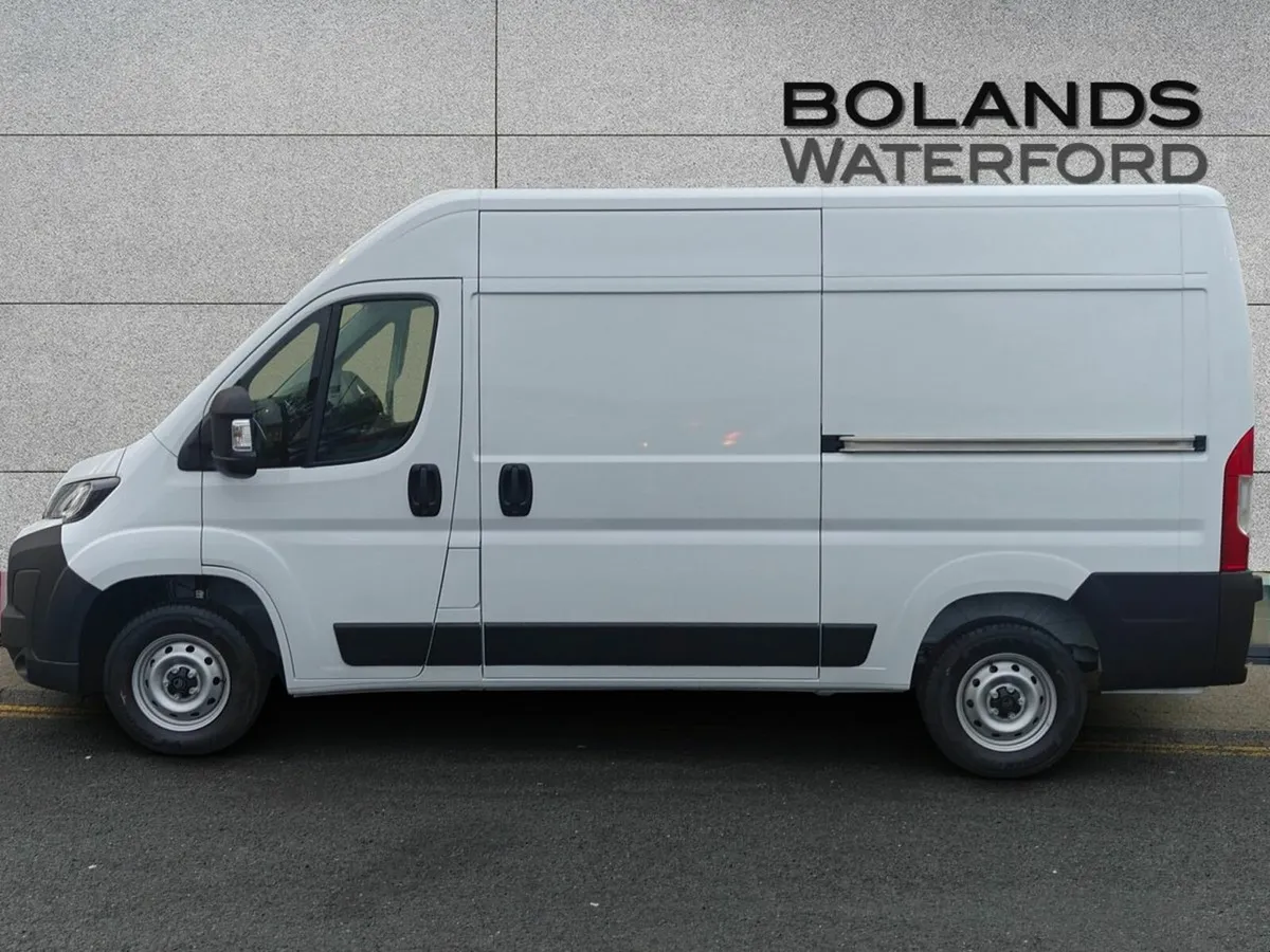 Citroen Relay L2H2 From €129 Per Week - Image 2