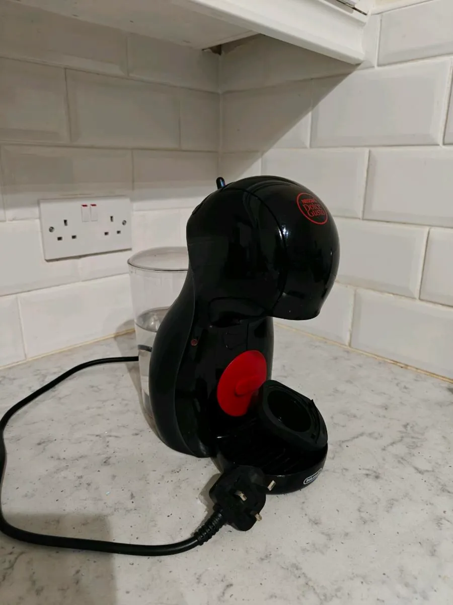 Coffee machine Dolce Gusto DeLonghi Piccolo XS