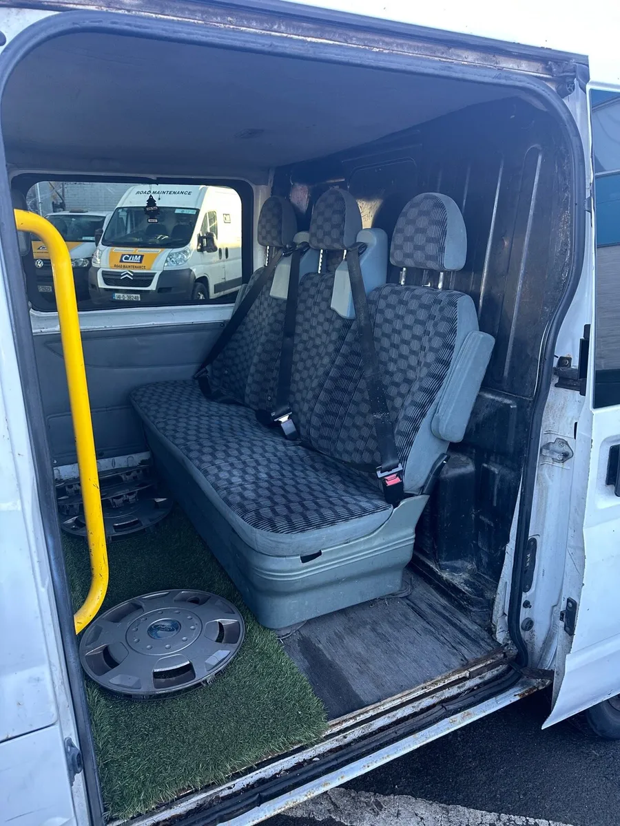 Ford Transit - Image 4