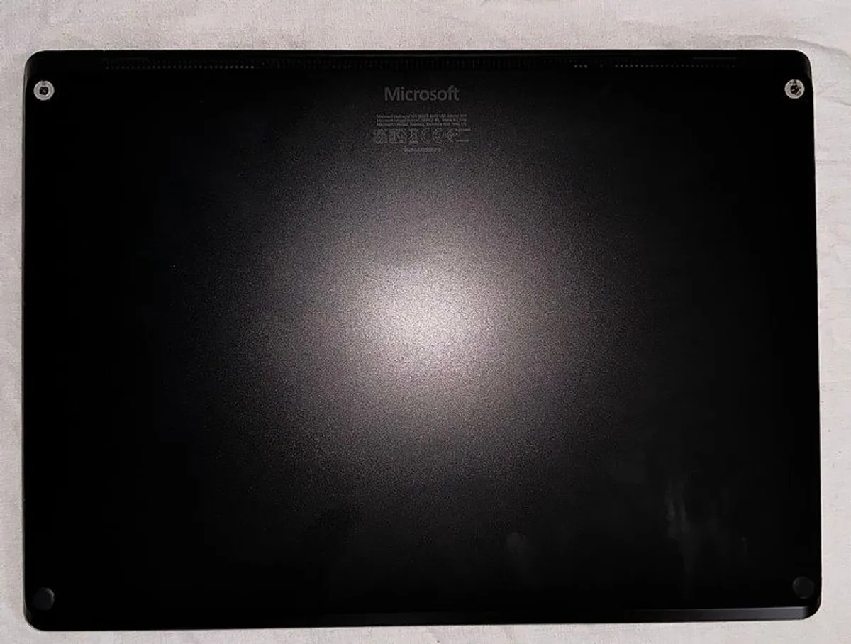 Microsoft Surface Laptop 5 - Image 2