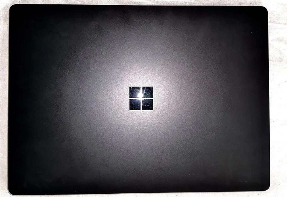 Microsoft Surface Laptop 5 - Image 3