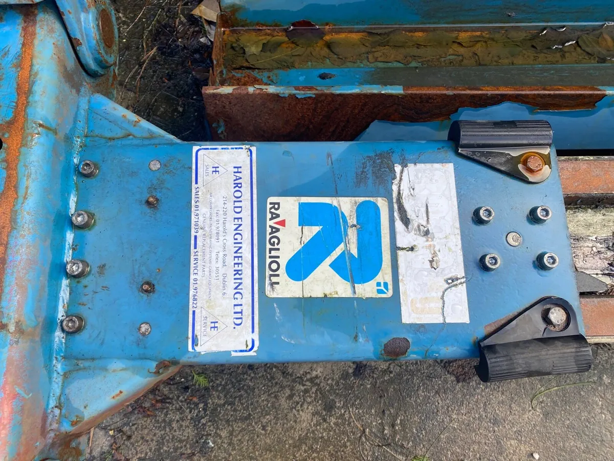 3 phase car lift - Image 2