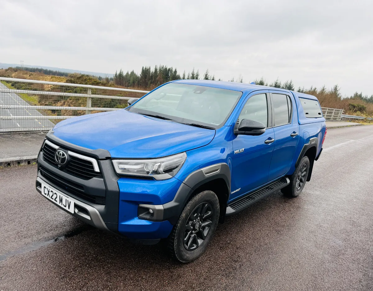 Toyota Hilux 2022 - Image 2