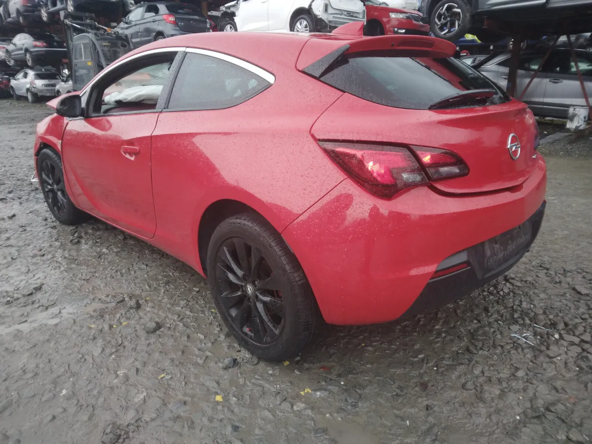 2017 Opel Astra For Breaking/Dismantling - Image 3