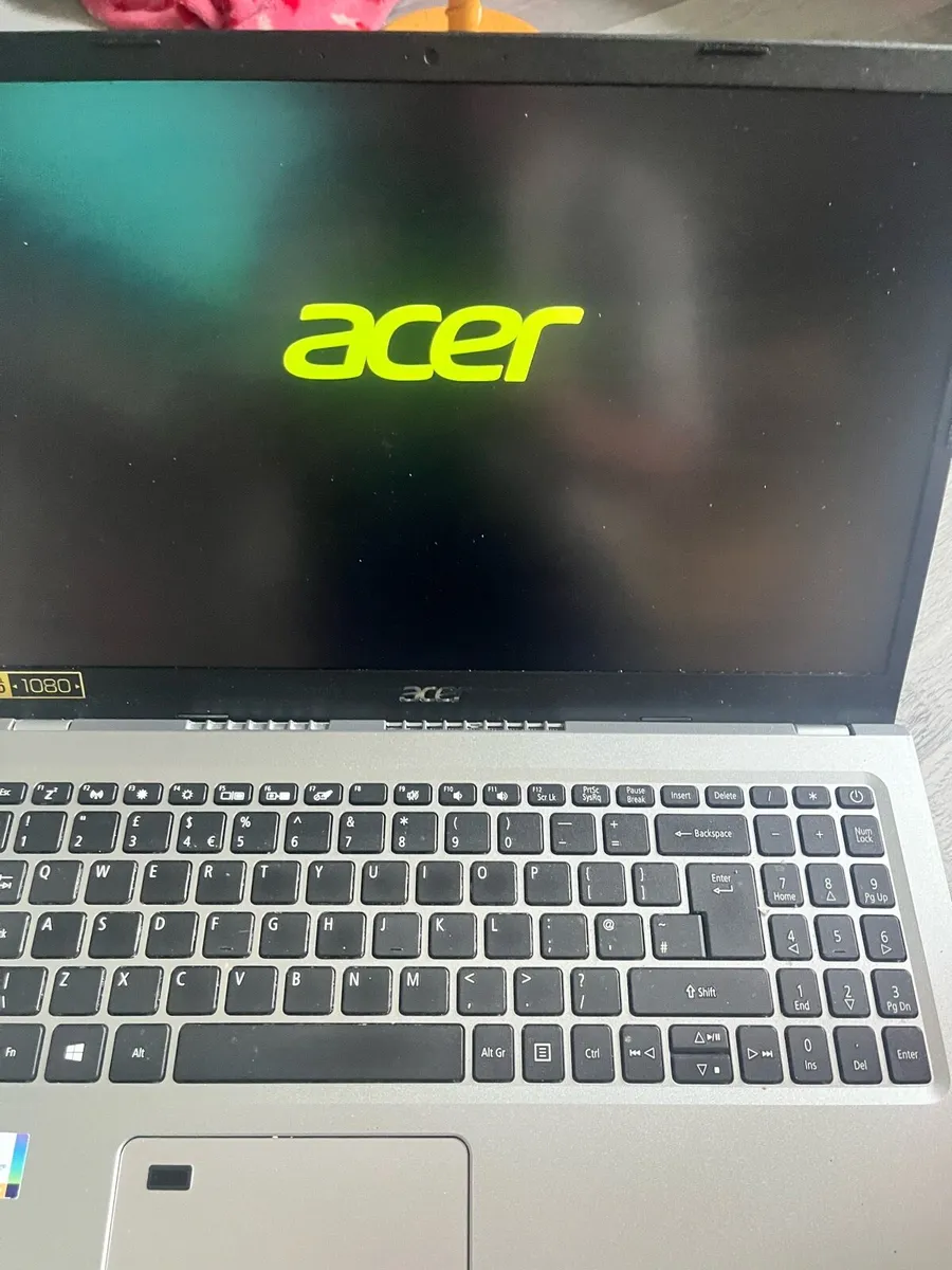 Acer aspire 5 - Image 2