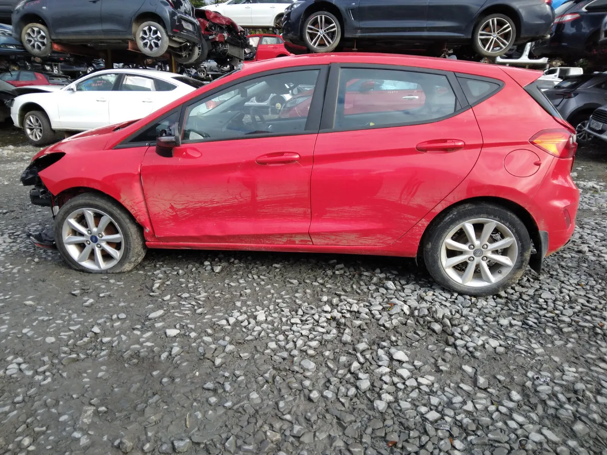 2019 Ford Fiesta For Breaking/Dismantling - Image 2