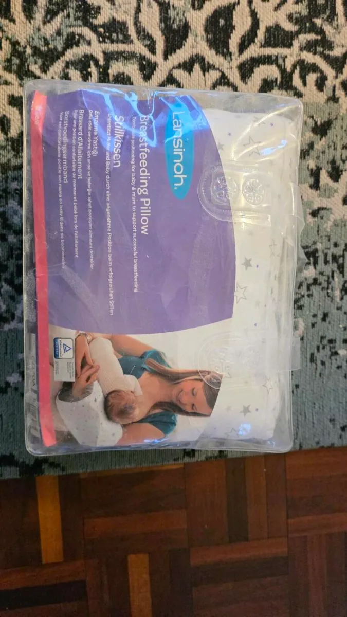 Lansinoh Breastfeeding pillow - Image 1