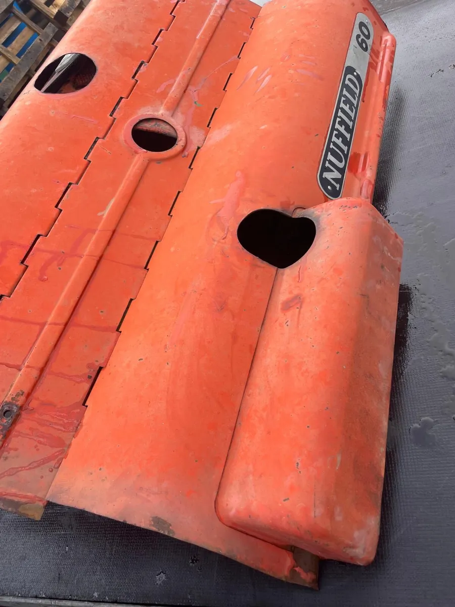 European Nuffield 460/1060 Nose & Bonnet - Image 4