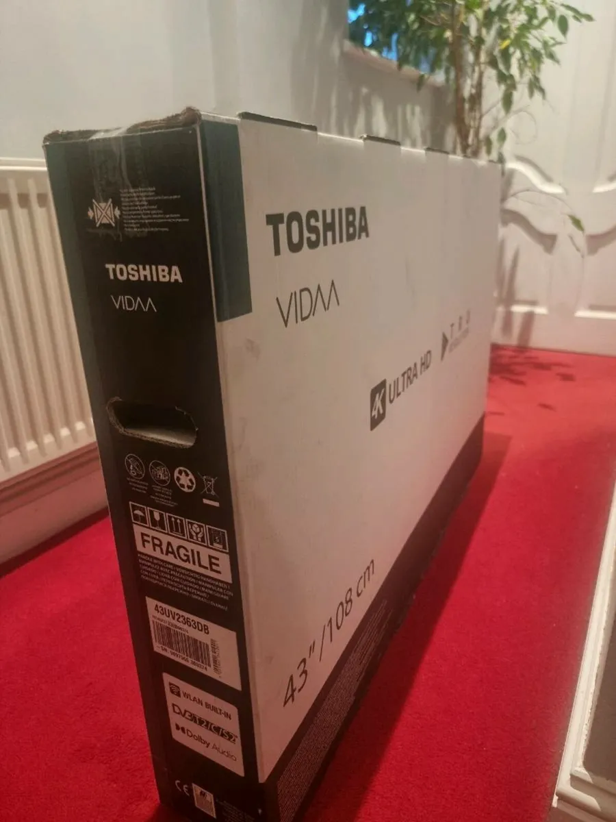 Toshiba Vidaa 43" Smart TV - Image 3