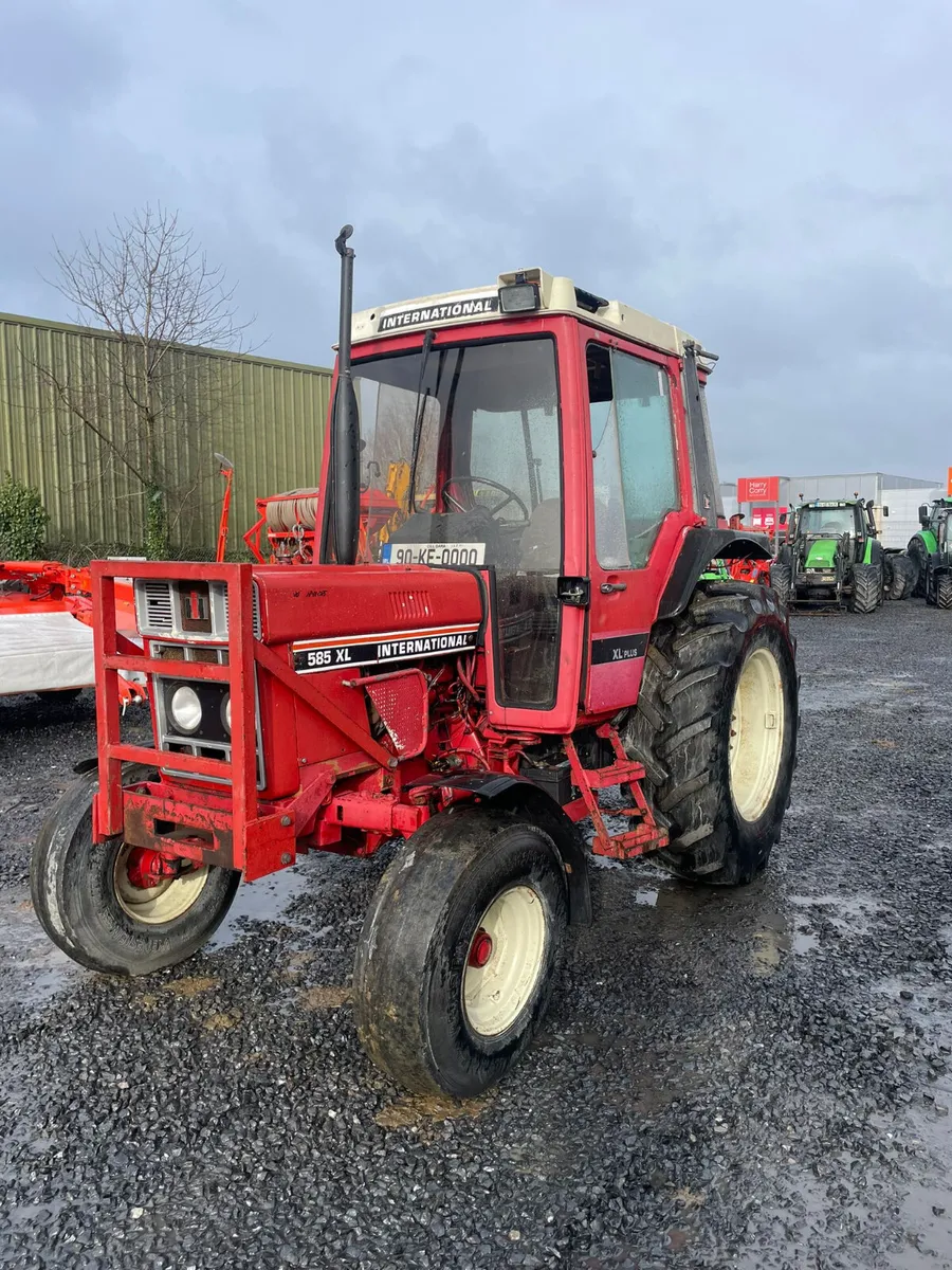 Case 585 XL - Image 1