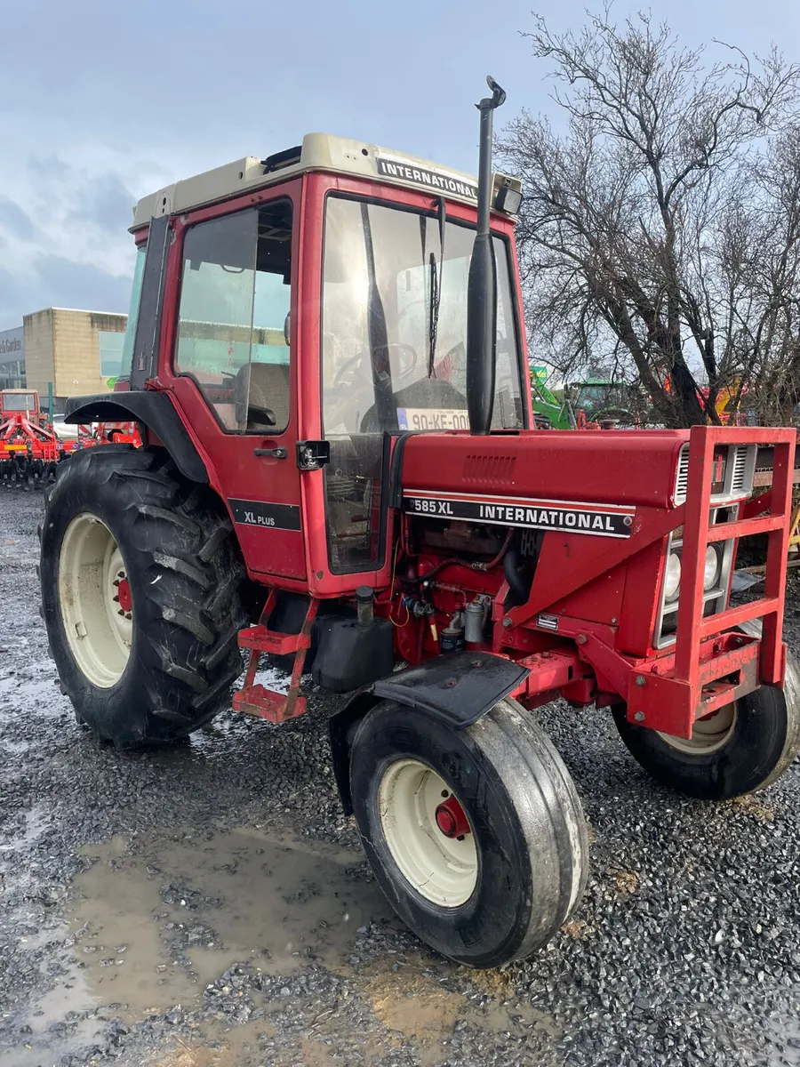 Case 585 XL - Image 2