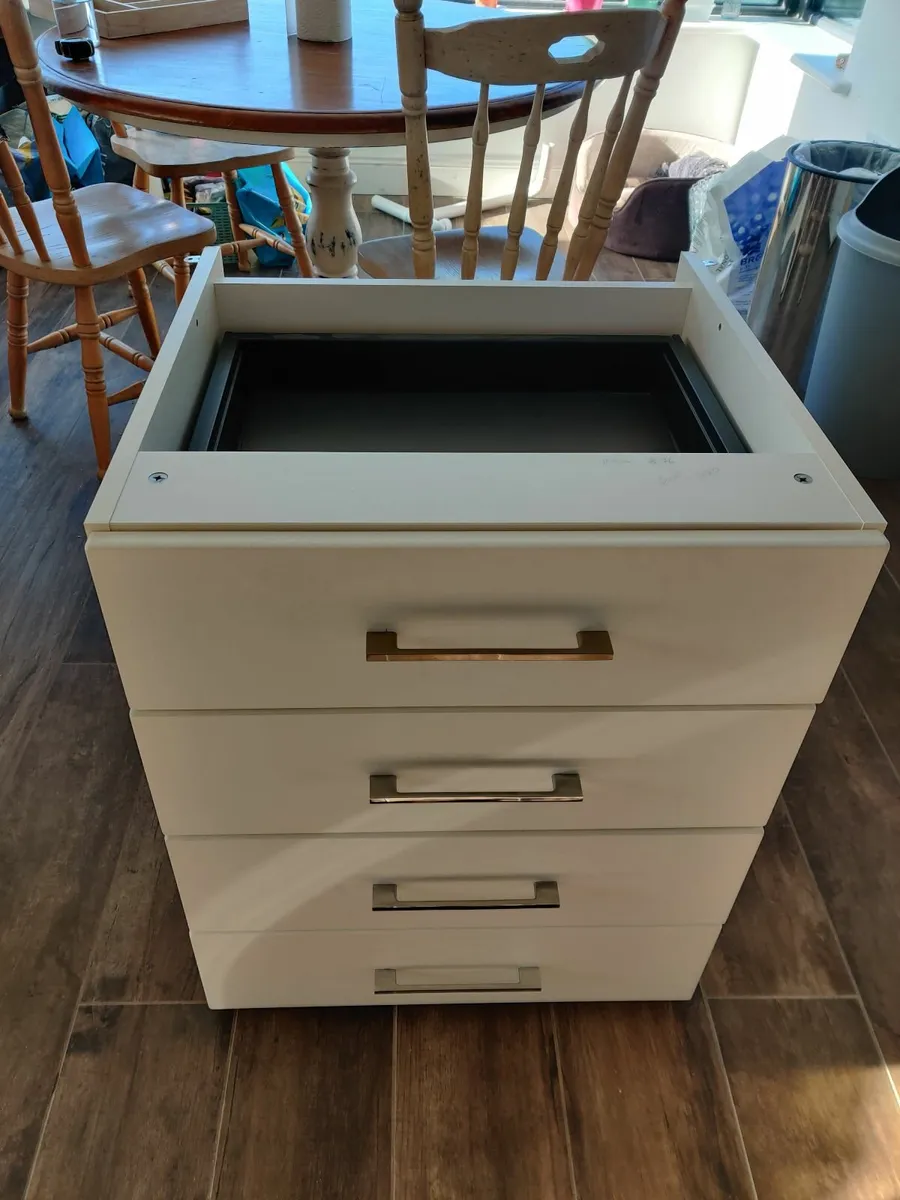 Kitchen Cabinet - Image 2