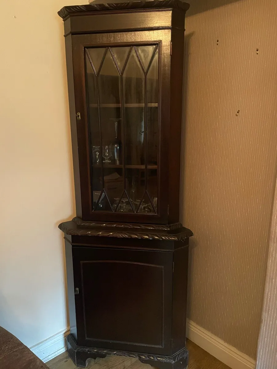 Antique Mahogany corner display unit - Image 1
