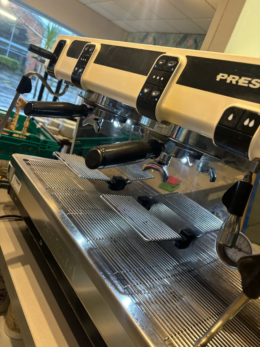 Commercial Coffee machine and Commercial Grill - Image 1