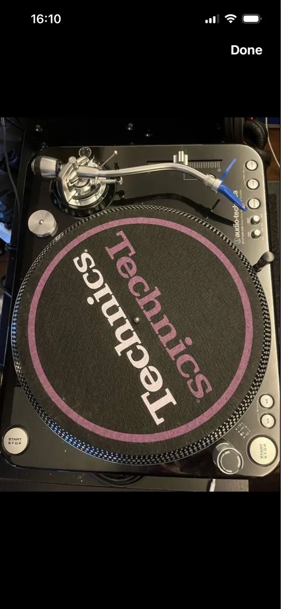 Turntables, Traktor A10 Speakers - Image 2