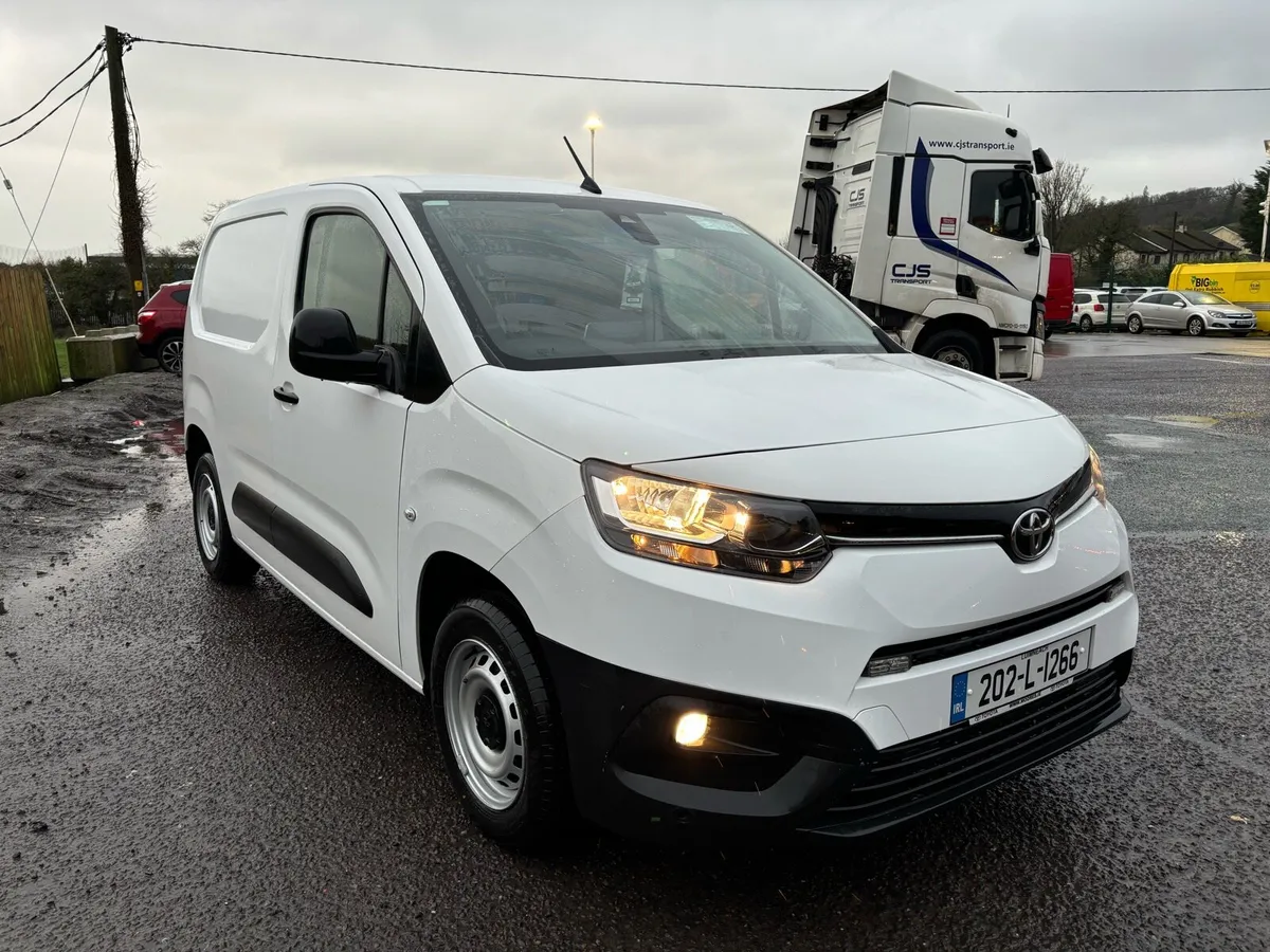 Toyota Proace City 1.5 - Image 1
